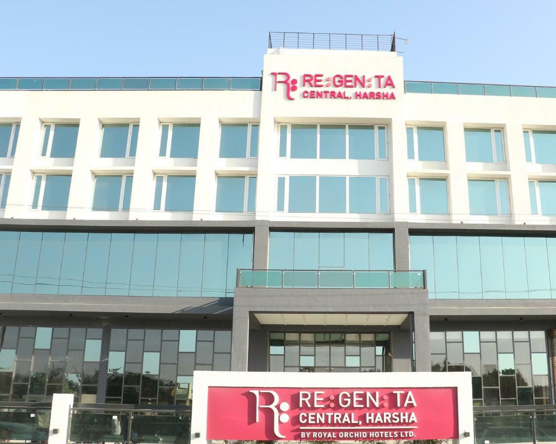 Regenta Central Harsha Vapi Pārdi Kültér fotó